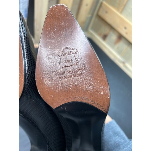 Stuart Weitzman Black Perforated Leather Pointed-Toe Pumps Size 7 B - Picture 7 of 9